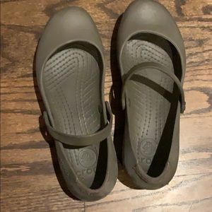 Taupe crocs ballet shoe